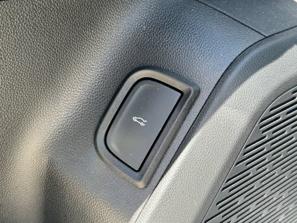 Used 2026 GMC Terrain Denali AWD/4WD image 26