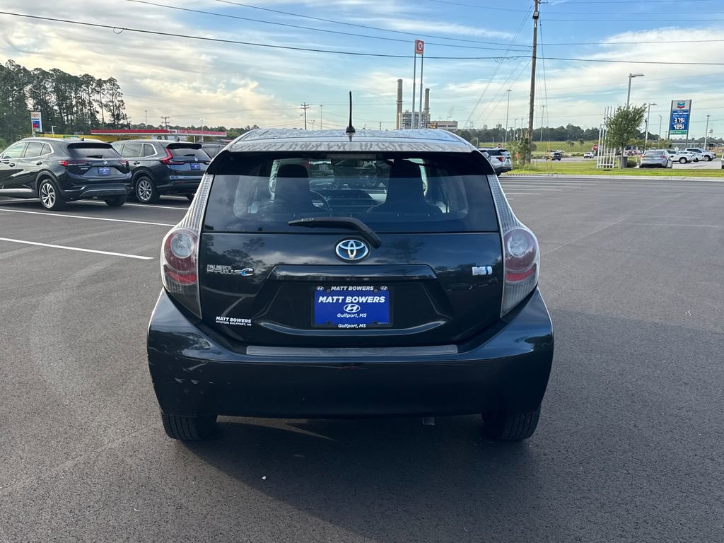 Used 2012 Toyota Prius C One image 4