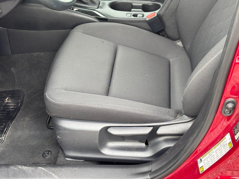 Used 2025 Toyota Corolla LE FWD image 17