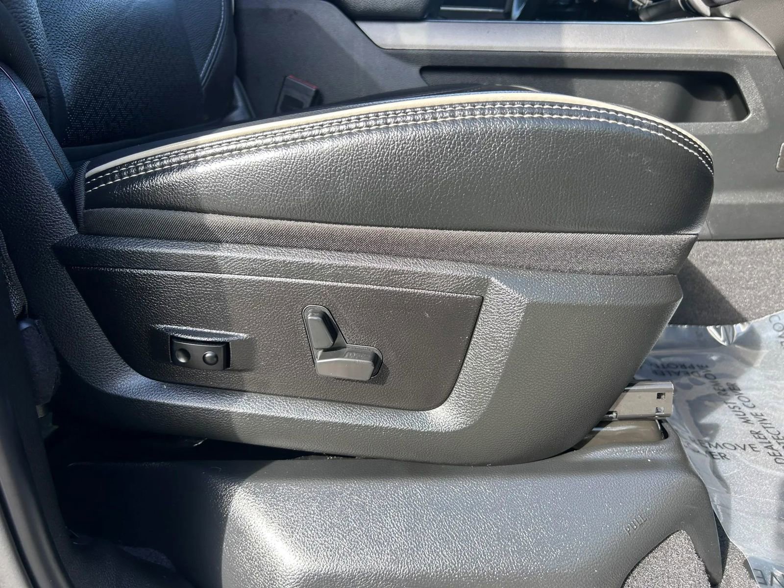 Used 2024 RAM 2500 Laramie w/ Night Edition image 25