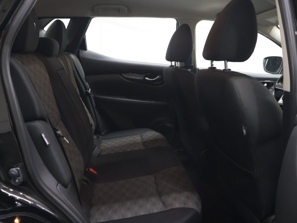Used 2021 Nissan Rogue Sport SV AWD/4WD image 11