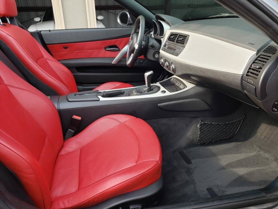 Used 2008 BMW Z4 3.0si RWD image 9