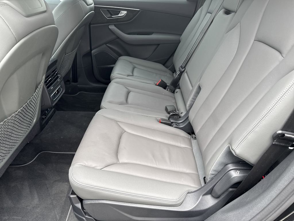 Used 2025 Audi Q7 3.0T Premium Plus w/ Premium Plus Package image 21
