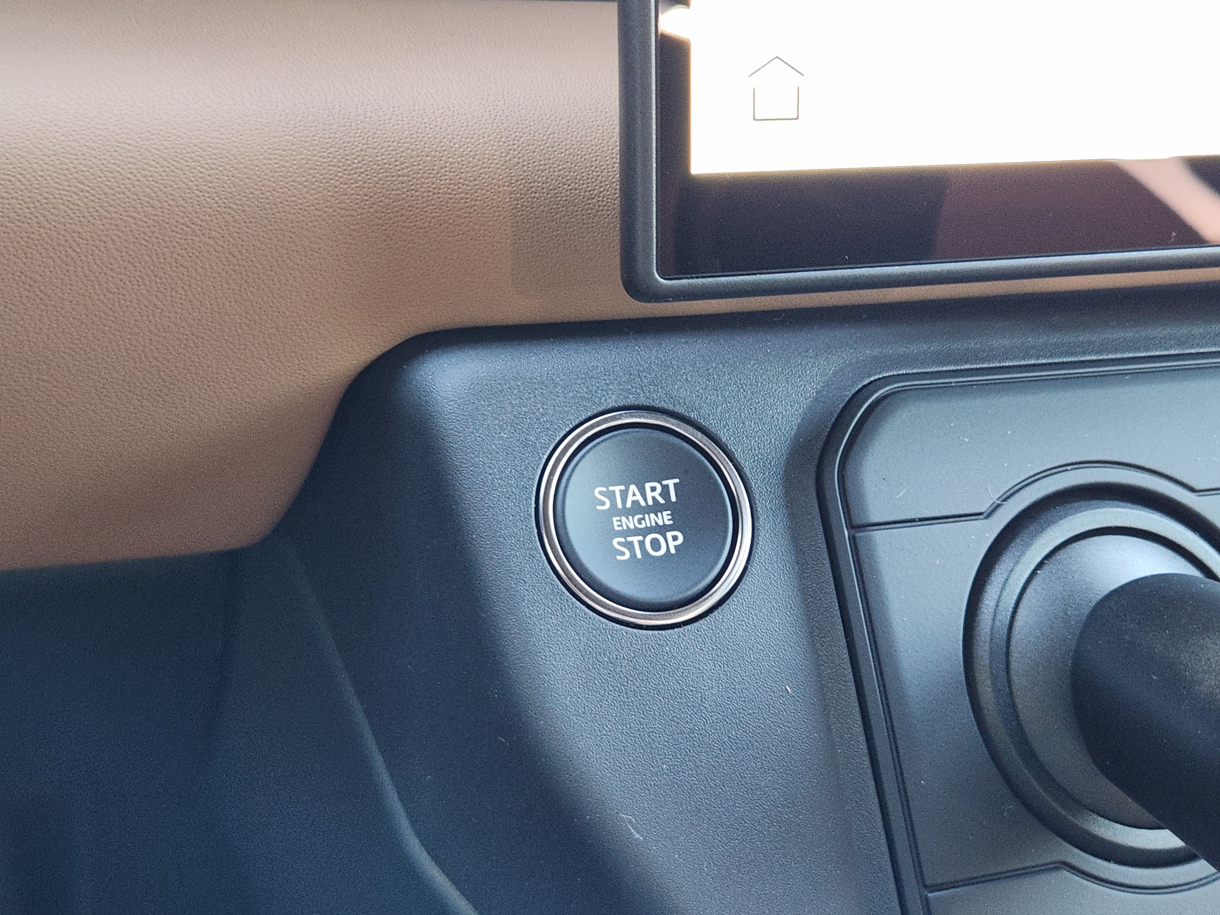 New 2026 Land Rover Defender 110 X-Dynamic SE AWD/4WD image 15