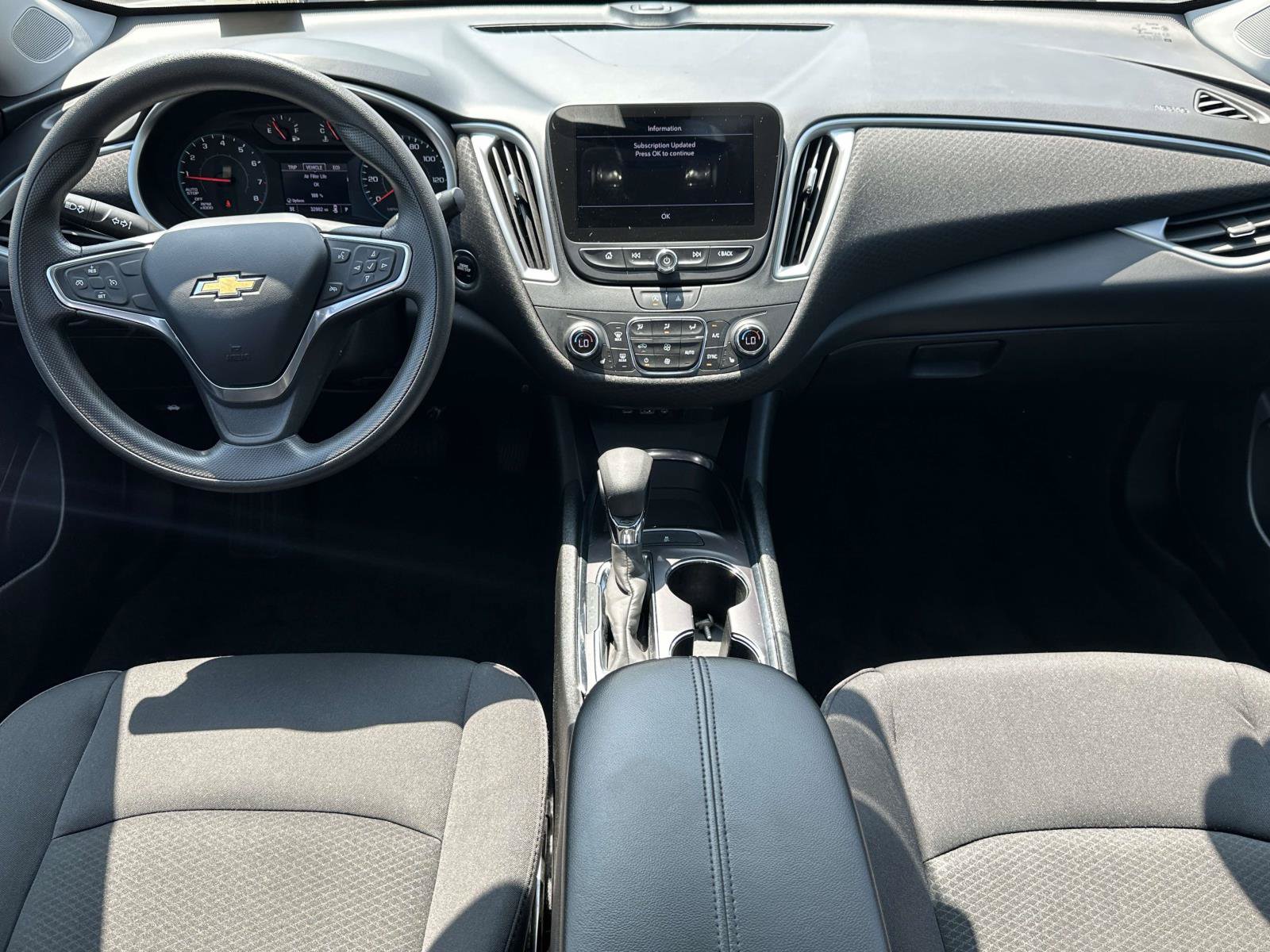 Certified 2022 Chevrolet Malibu LT FWD image 13