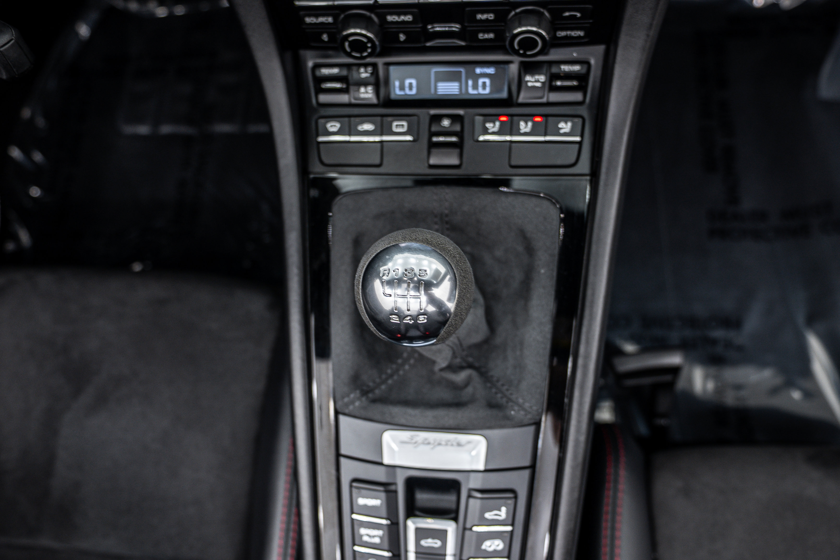 Certified 2016 Porsche Boxster Spyder RWD image 14