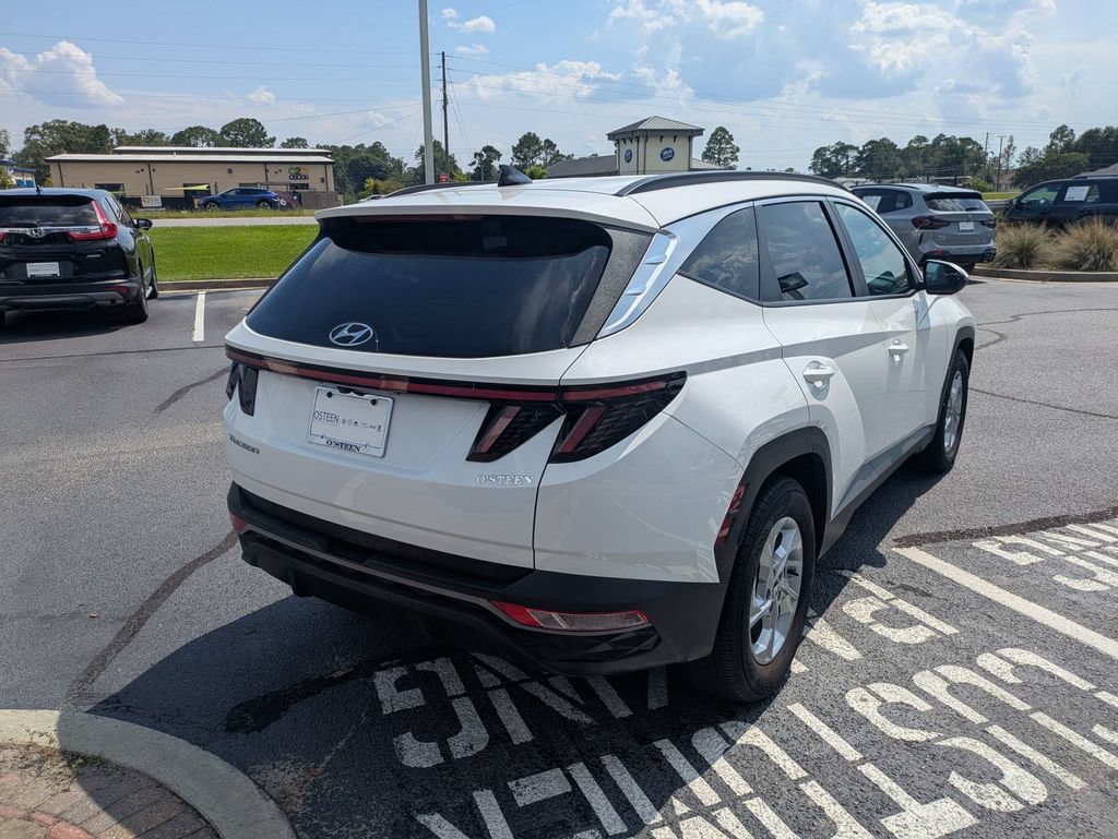 Used 2023 Hyundai Tucson SEL FWD image 5