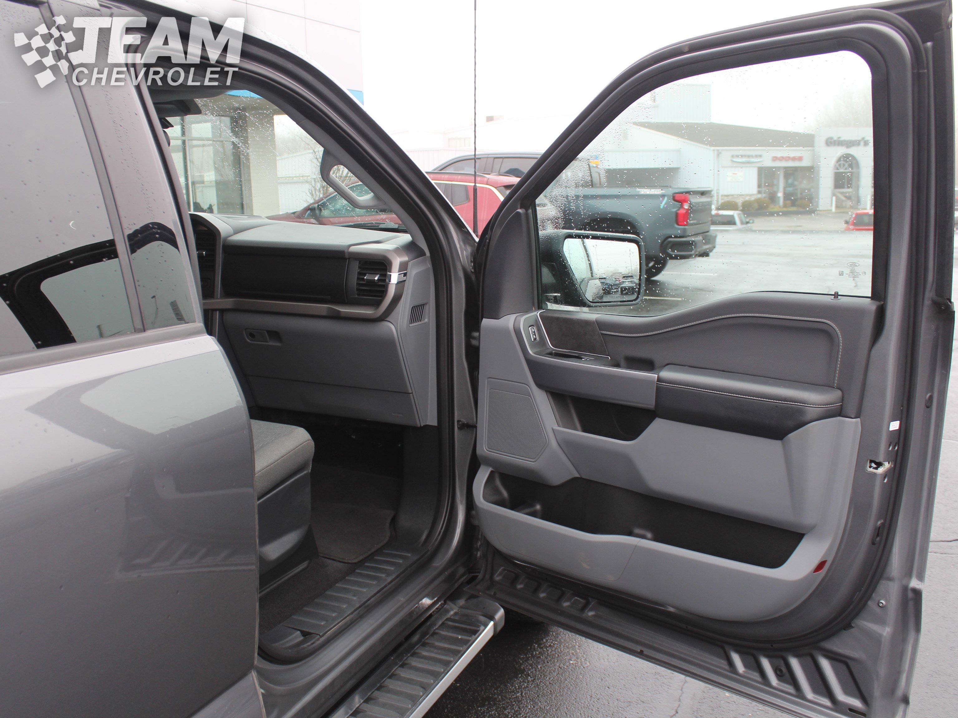 Used 2025 Ford F150 XLT w/ Equipment Group 301A Standard image 25