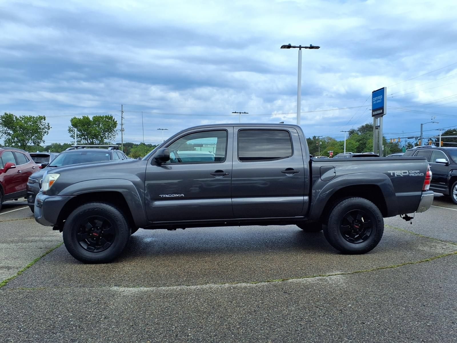 Used 2015 Toyota Tacoma PreRunner w/ TRD Off-Road Package RWD image 8