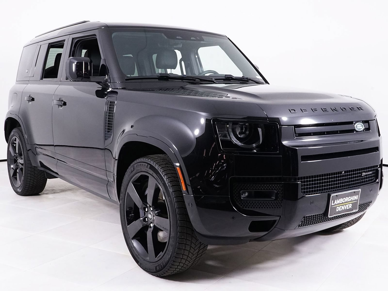 Used 2023 Land Rover Defender 110 X-Dynamic SE AWD/4WD image 16