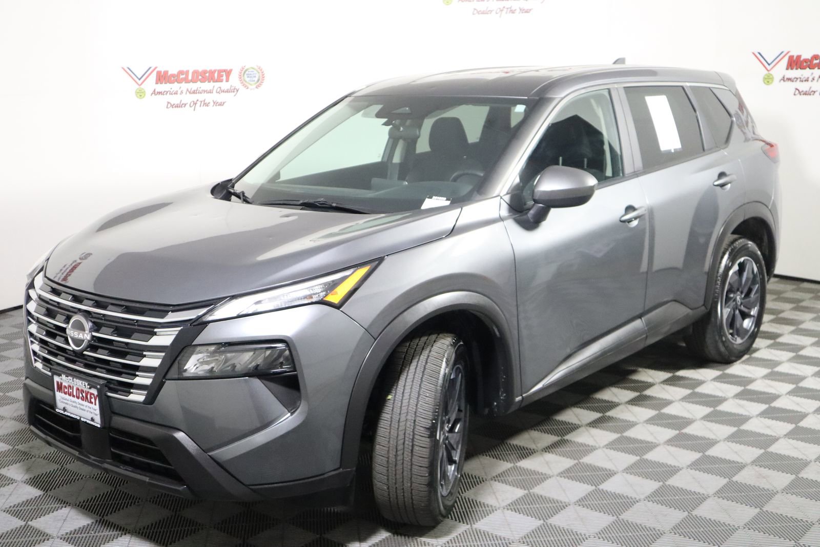 Used 2025 Nissan Rogue SV image 16