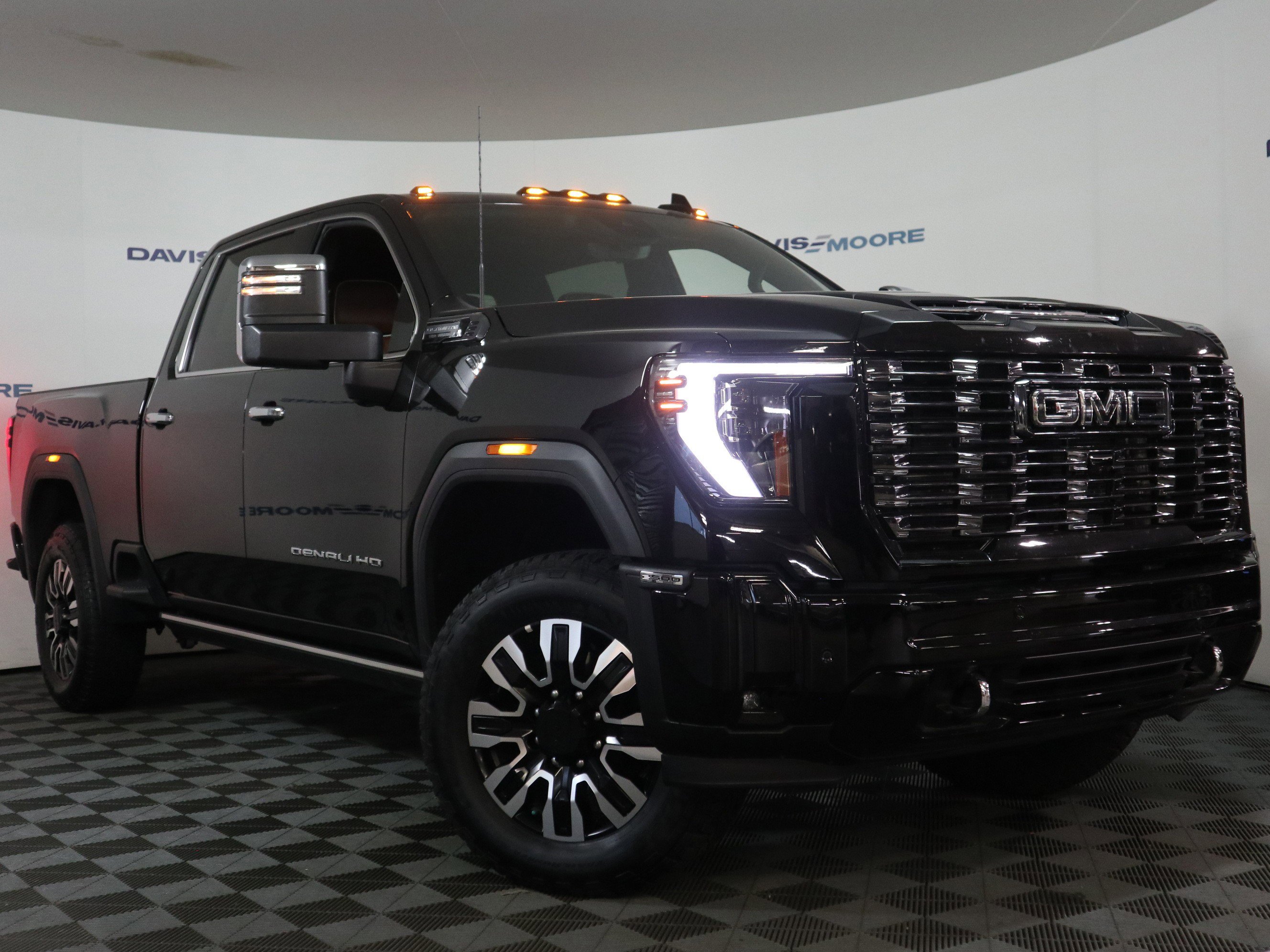 Used 2025 GMC Sierra 2500 Denali Ultimate video 2