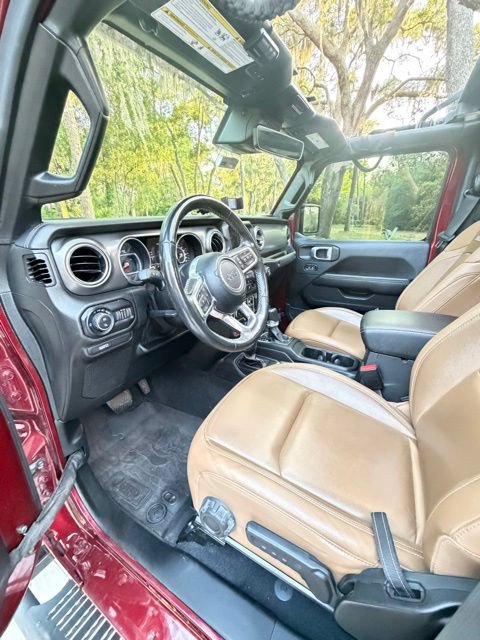 Used 2021 Jeep Gladiator Rubicon AWD/4WD image 5