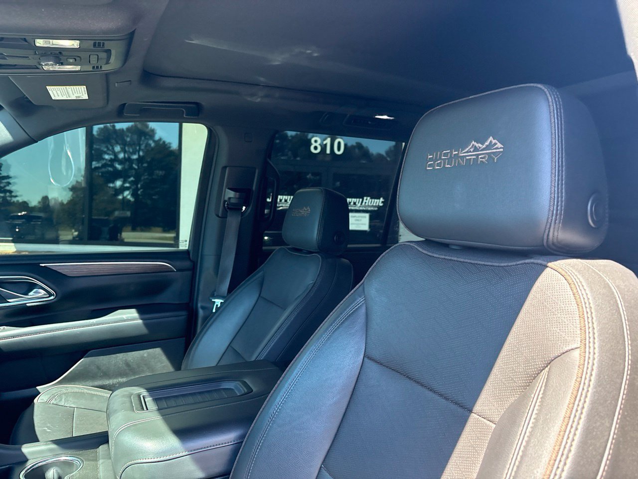 Used 2023 Chevrolet Tahoe High Country w/ Premium Package RWD image 3