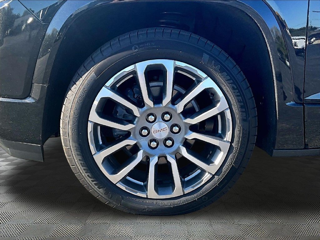 Used 2023 GMC Acadia Denali w/ Denali Ultimate Package AWD/4WD image 7