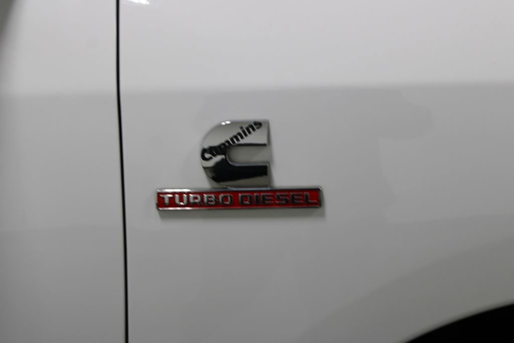 Used 2024 RAM 2500 Tradesman w/ Chrome Appearance Group image 13