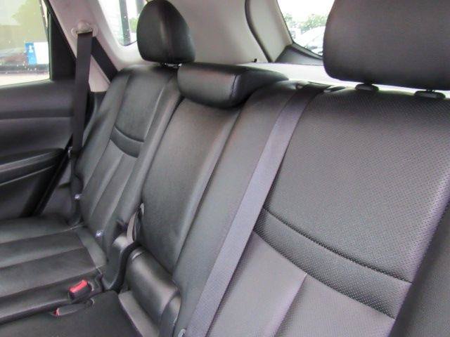 Used 2020 Nissan Rogue SL w/ Premium Package AWD/4WD image 19