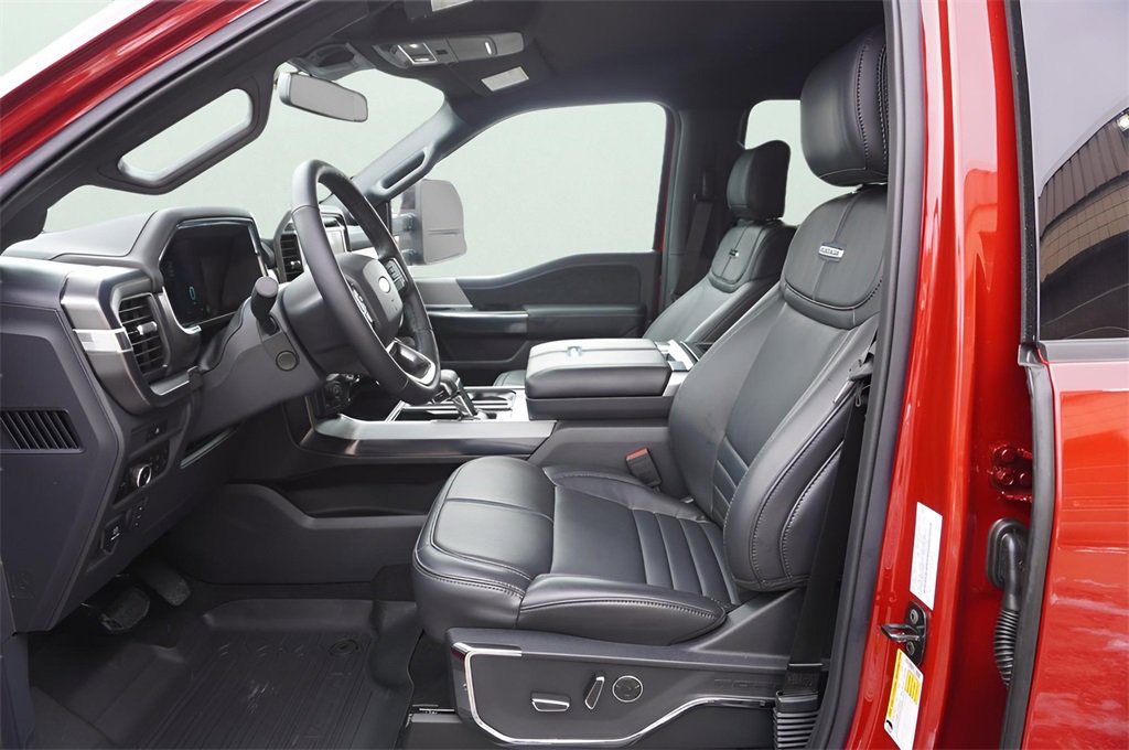Used 2025 Ford F150 Platinum w/ FX4 Off-Road Package image 8