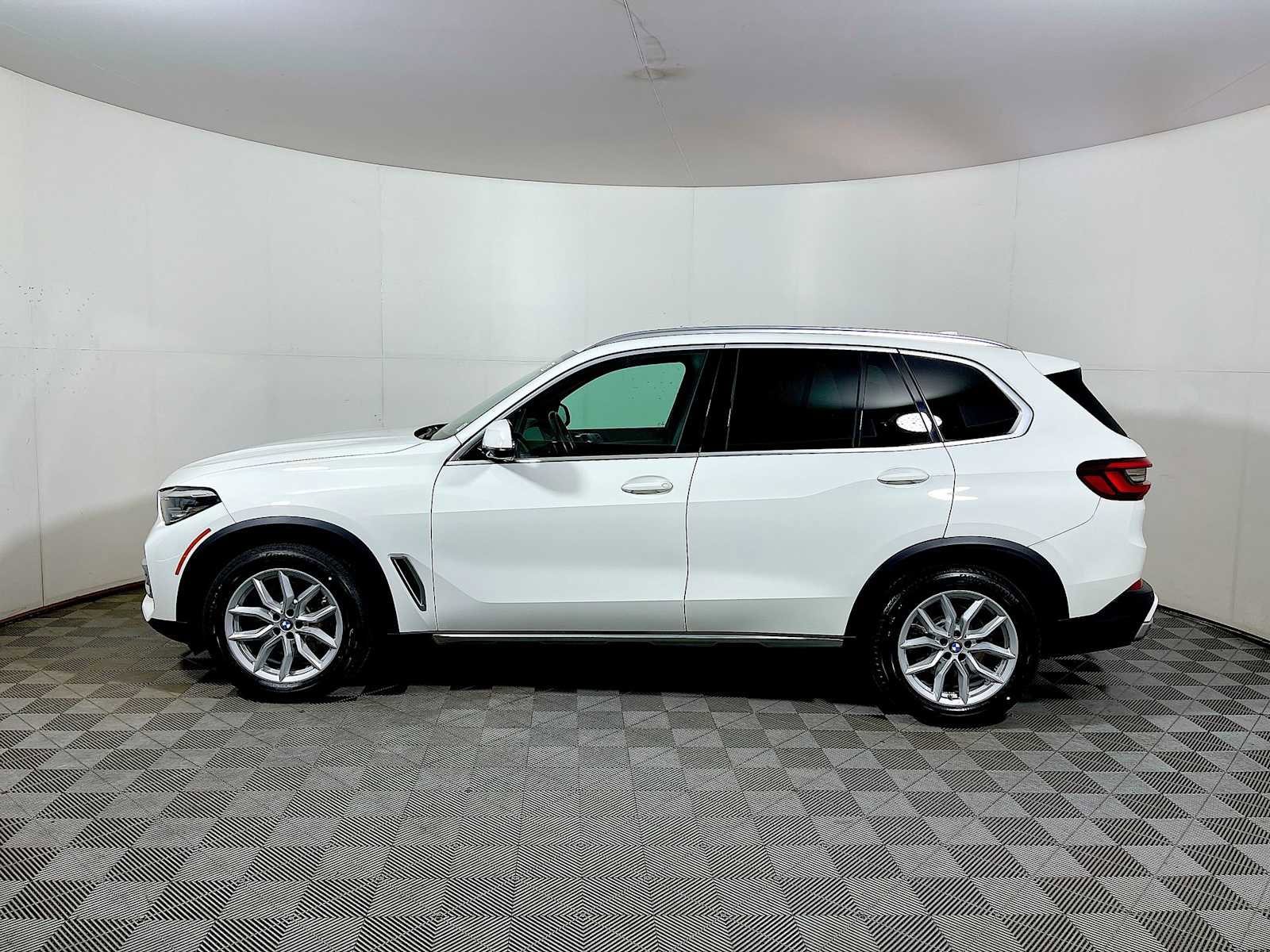 Certified 2023 BMW X5 xDrive40i image 4