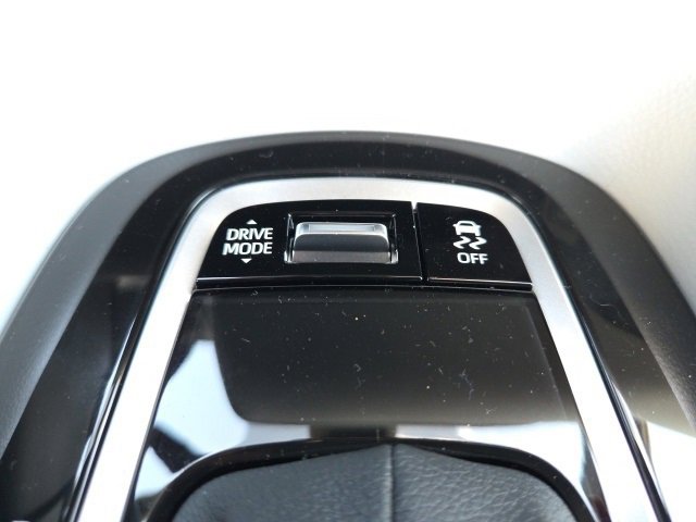 Used 2026 Toyota Corolla SE w/ SE Package image 30