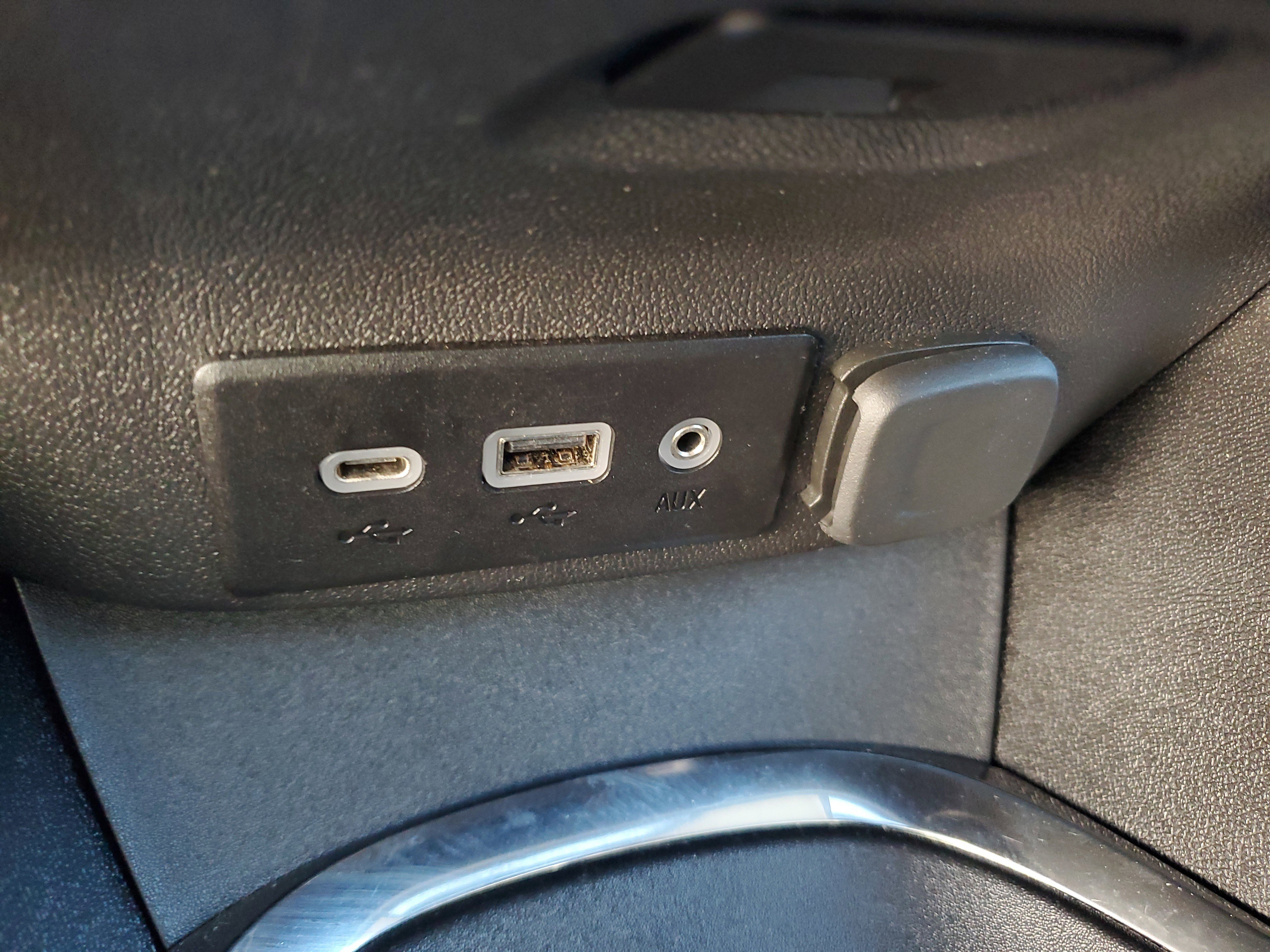 Used 2024 Chevrolet Malibu LT image 11