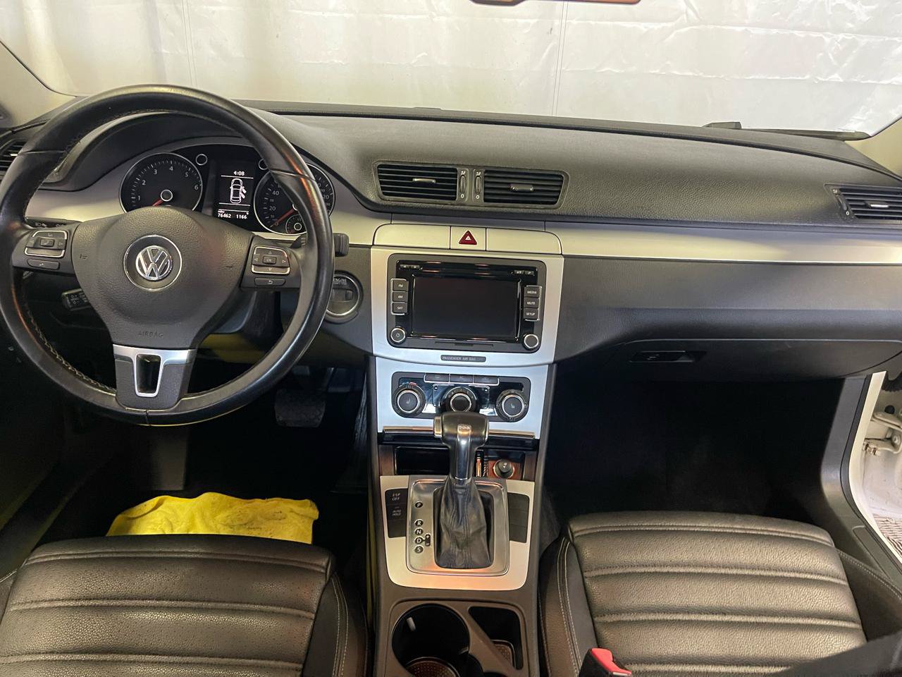 Used 2010 Volkswagen CC Sport FWD image 17