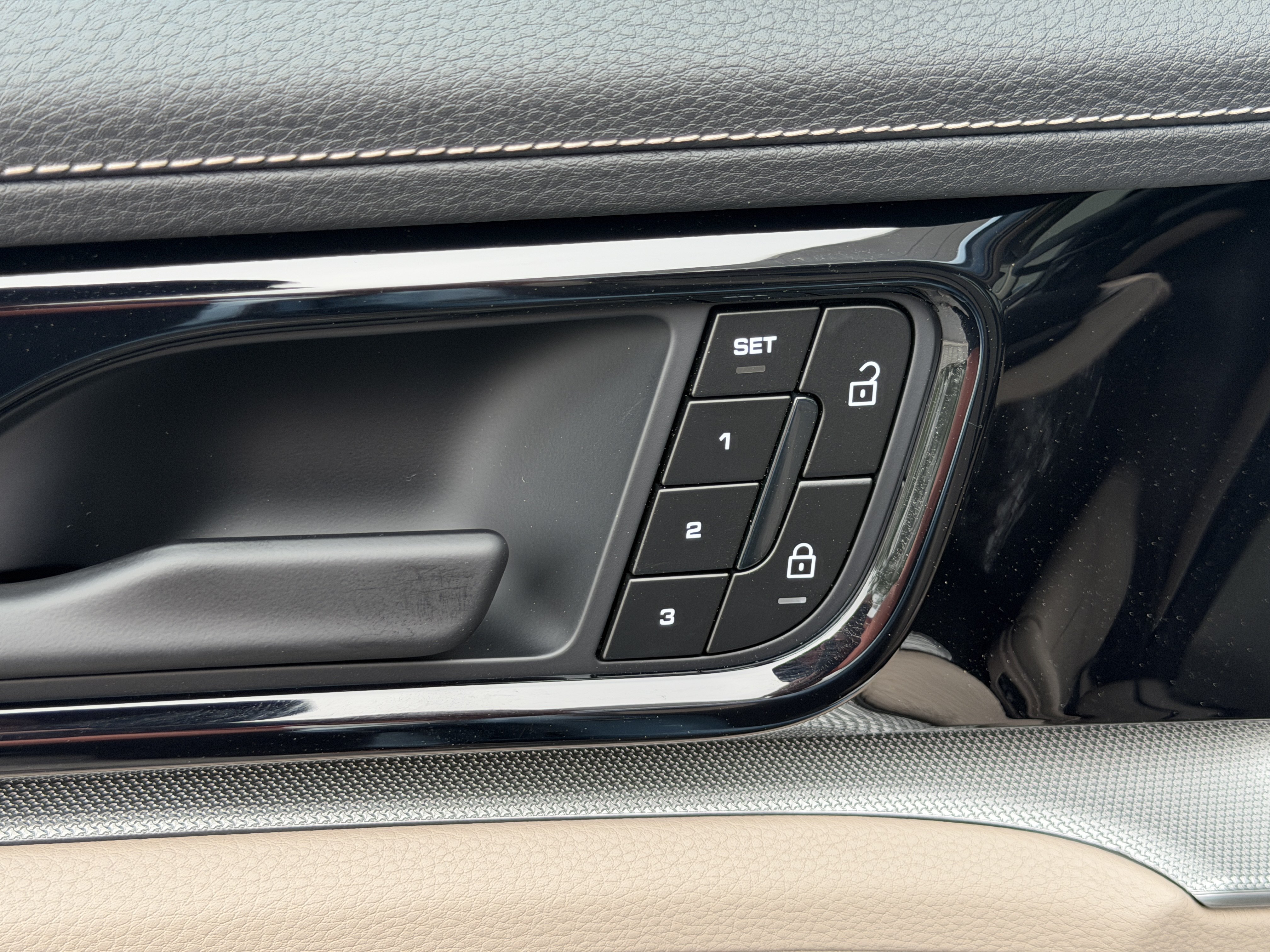New 2026 Porsche Panamera 4 AWD/4WD image 22