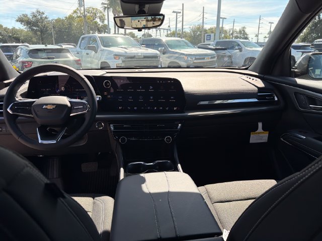 New 2027 Chevrolet Traverse LT w/ Sun and Wheel Package FWD image 23
