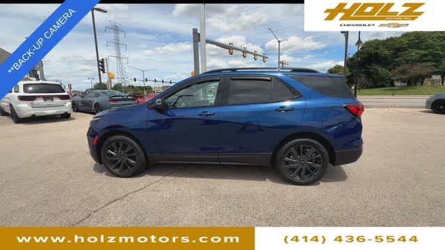 Certified 2023 Chevrolet Equinox RS w/ RS Leather Package AWD/4WD image 5