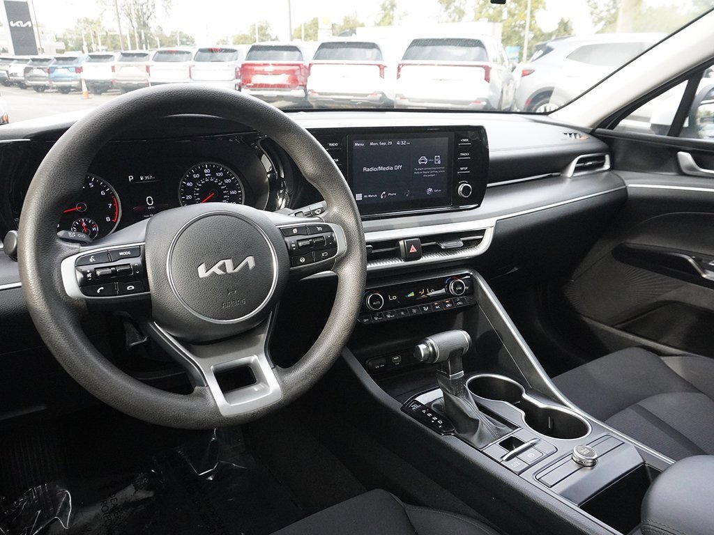 Used 2023 Kia K5 LXS image 26