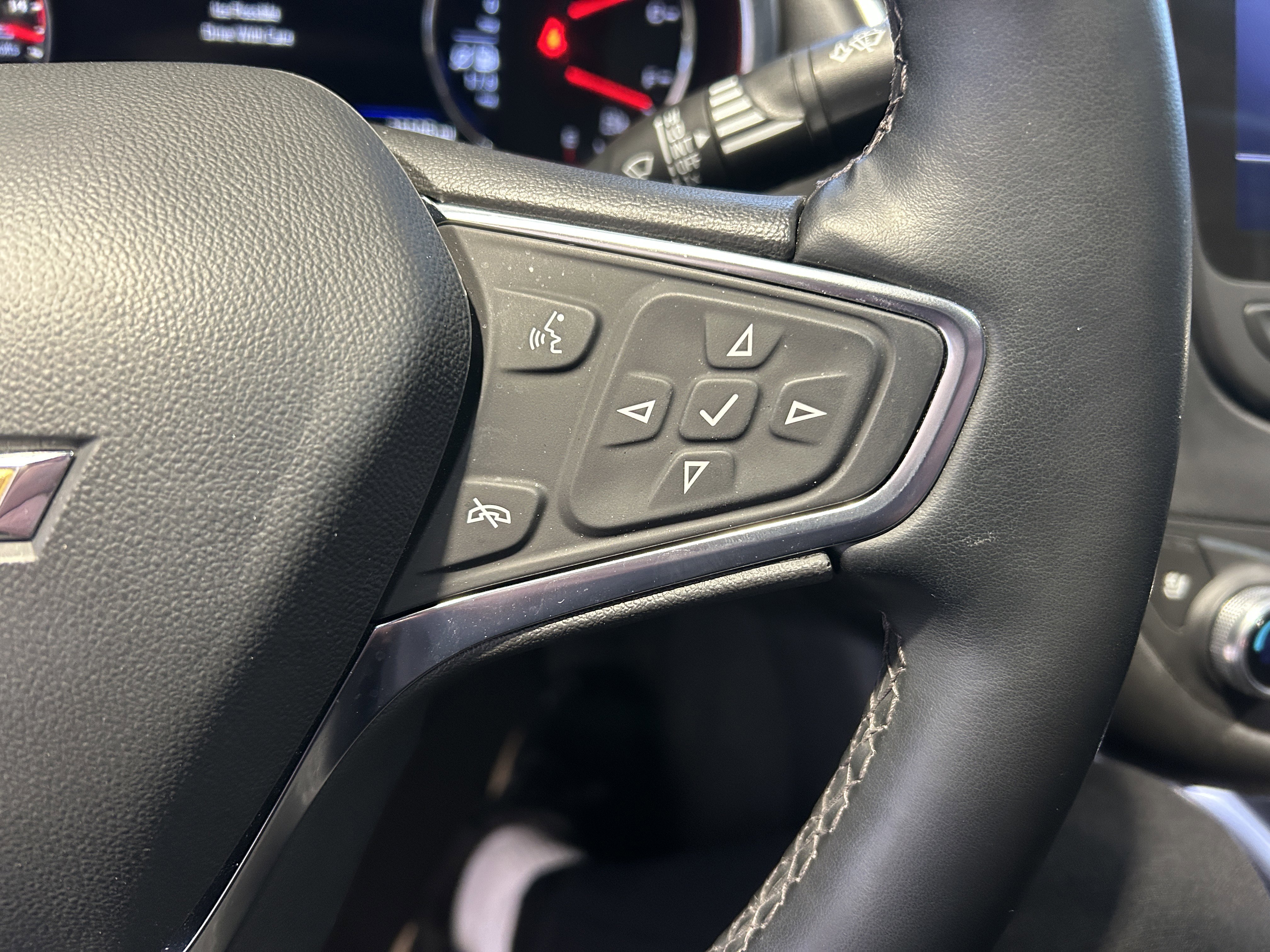 Used 2024 Chevrolet Malibu LT image 11