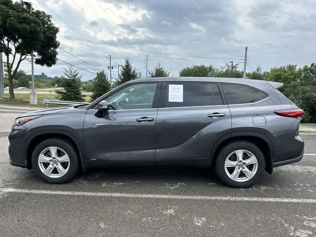 Used 2020 Toyota Highlander LE AWD/4WD image 2