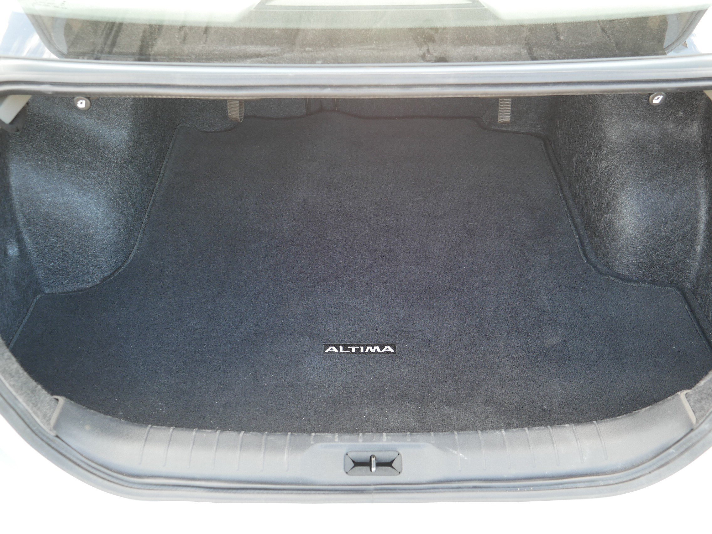 Used 2023 Nissan Altima 2.5 SV FWD image 18