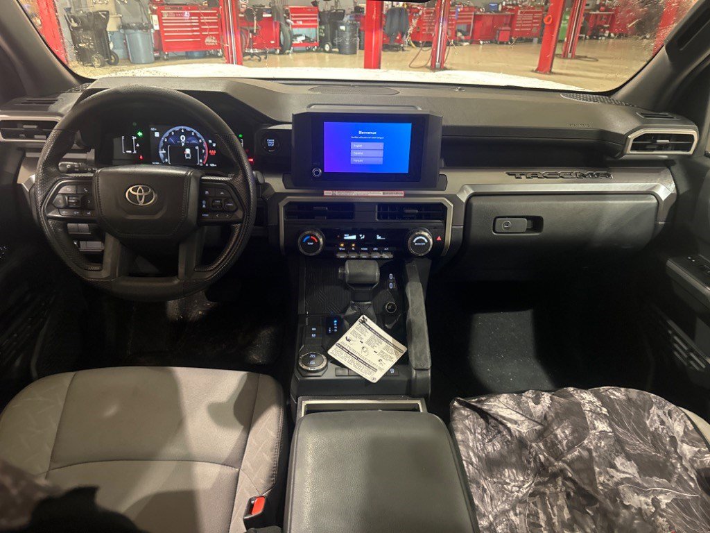 Used 2025 Toyota Tacoma SR5 RWD image 10