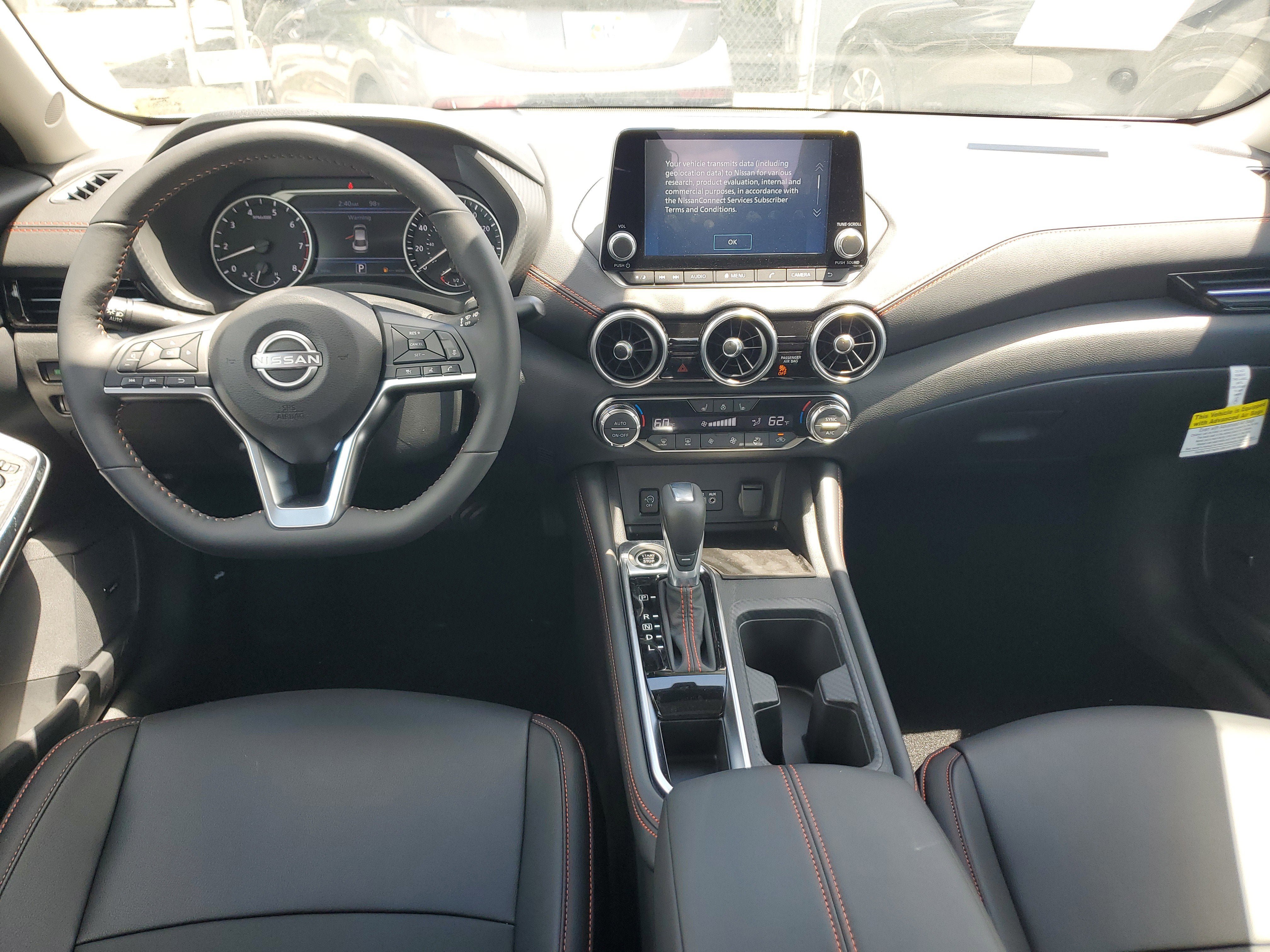 New 2025 Nissan Sentra SR w/ SR Premium Package FWD image 12