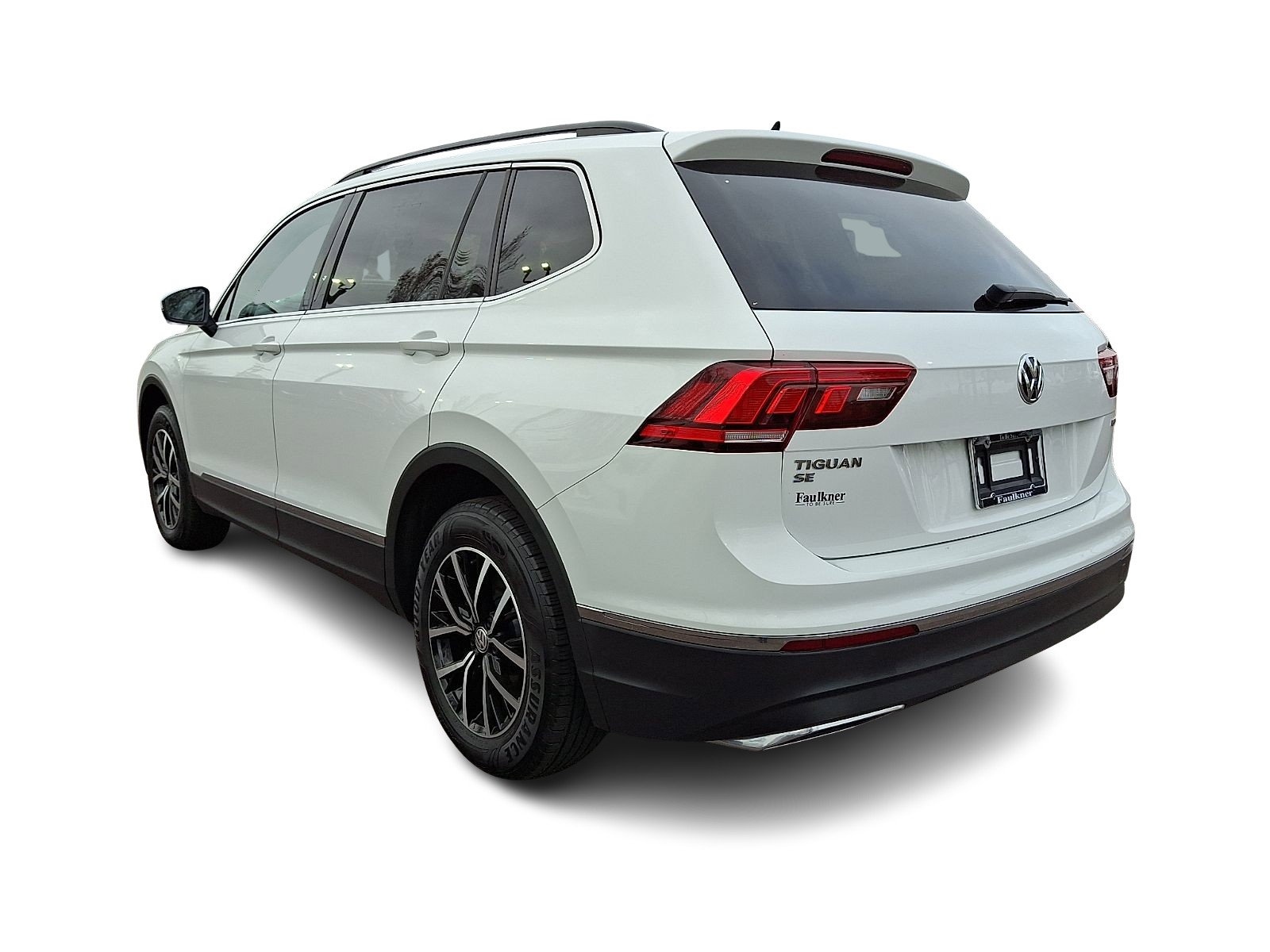 Used 2021 Volkswagen Tiguan SE w/ Panoramic Sunroof Package image 4