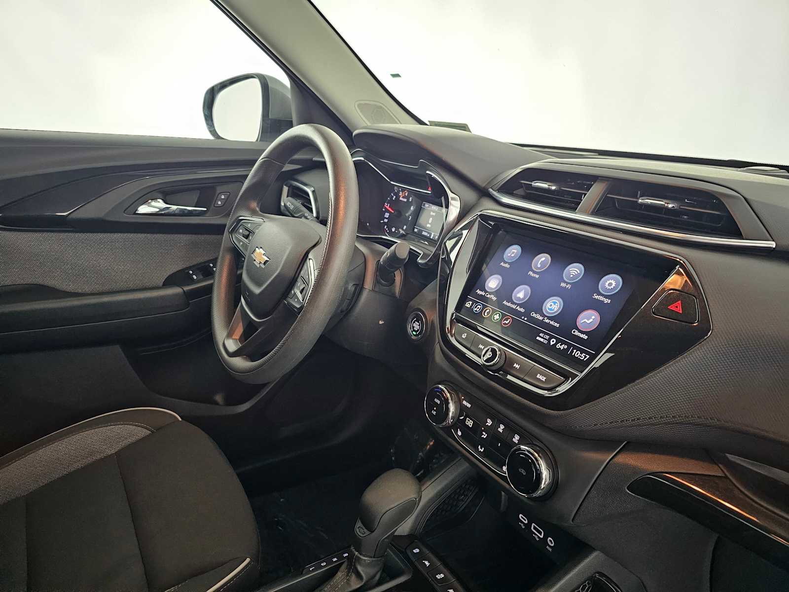 Used 2023 Chevrolet TrailBlazer LT w/ Convenience Package image 11