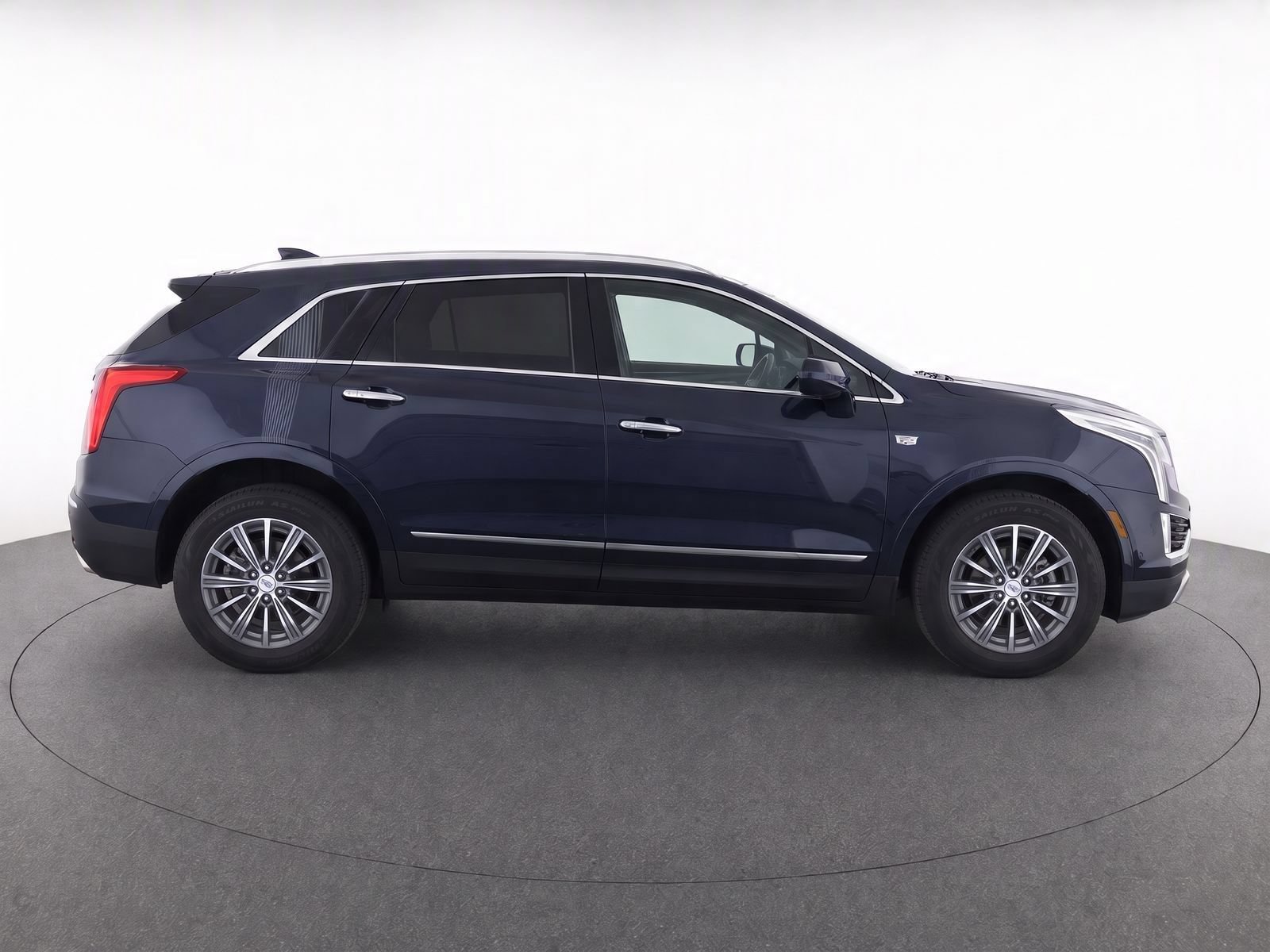 Used 2019 Cadillac XT5 Luxury FWD image 4