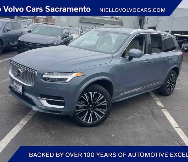 Used 2023 Volvo XC90 T8 Plus image 1