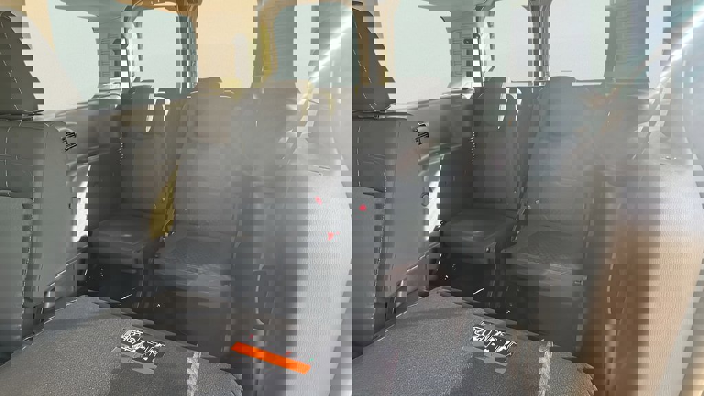 Used 2020 Ford Transit Connect XLT image 26