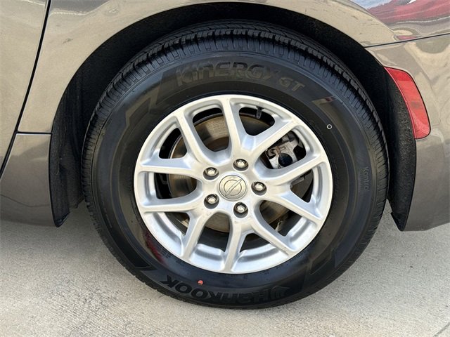 Used 2020 Chrysler Pacifica Touring-L image 11