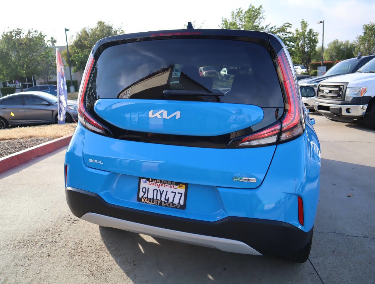 Used 2024 Kia Soul EX image 9