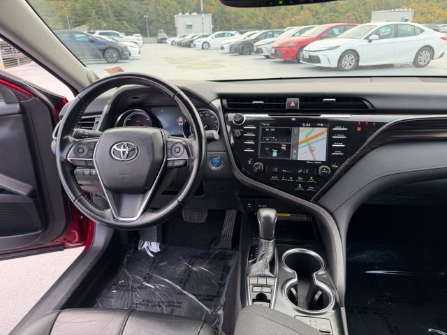 Used 2019 Toyota Camry XLE FWD image 12