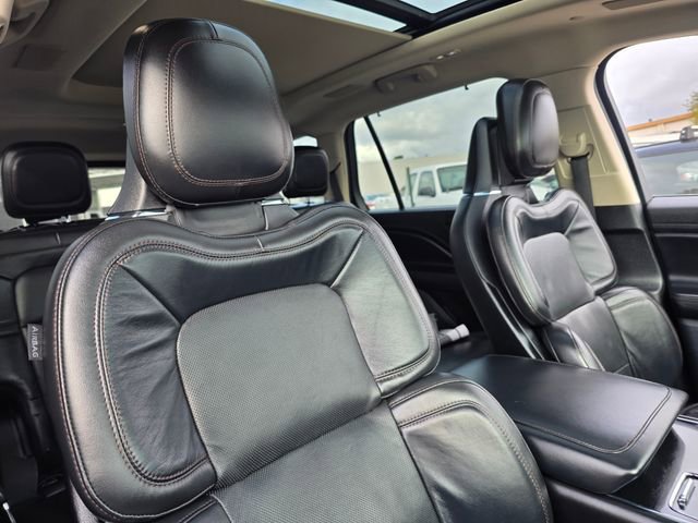 Used 2022 Lincoln Aviator Reserve w/ Equipment Group 201A image 11