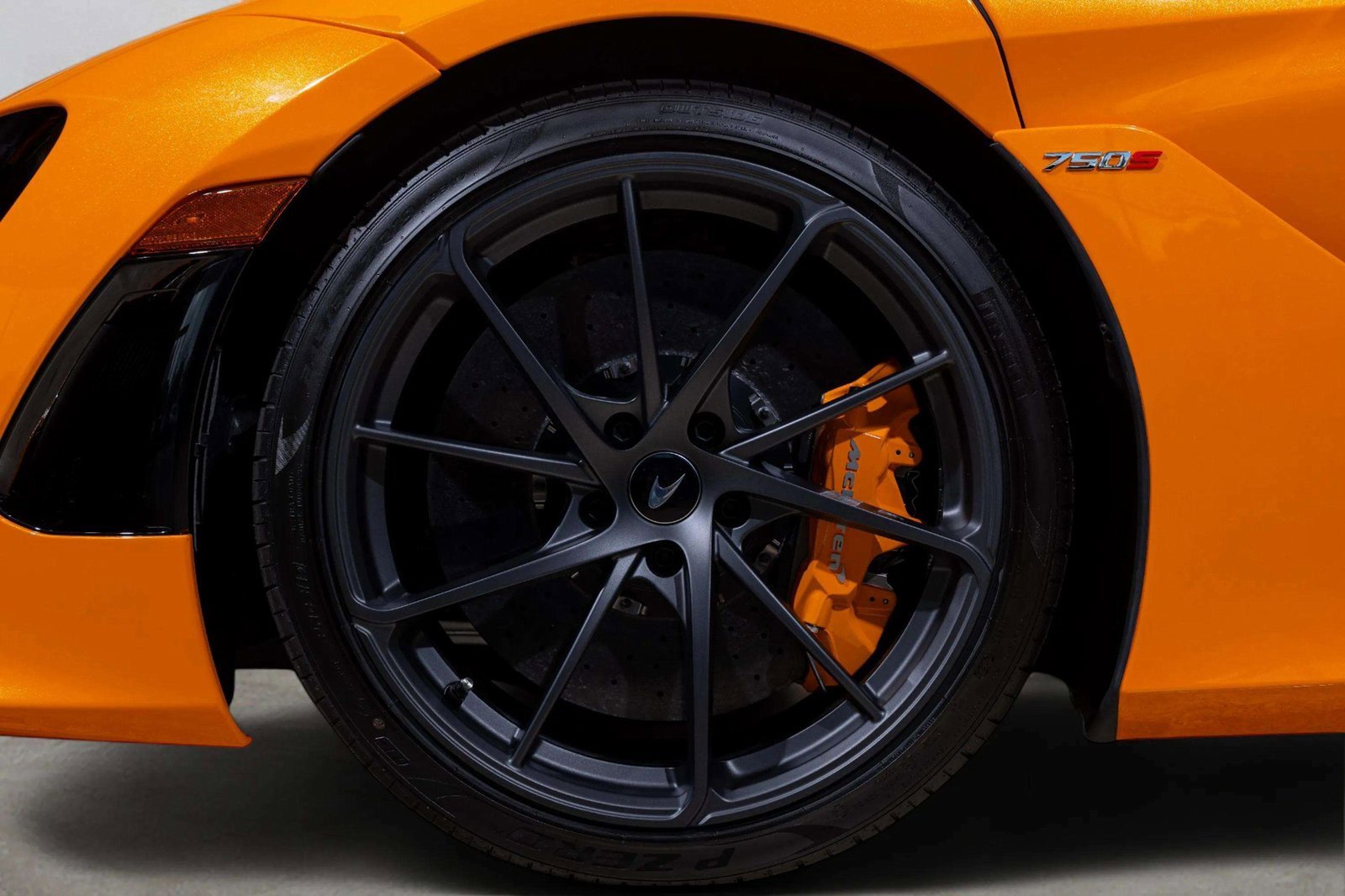 New 2025 McLaren 750S image 13