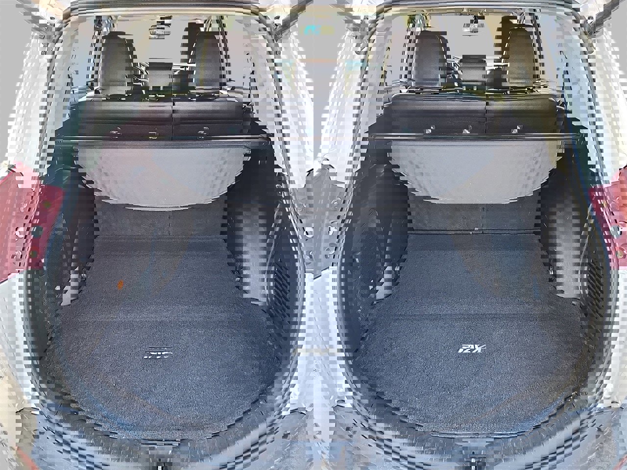 Used 2015 Toyota RAV4 Limited w/ Technology Package image 12