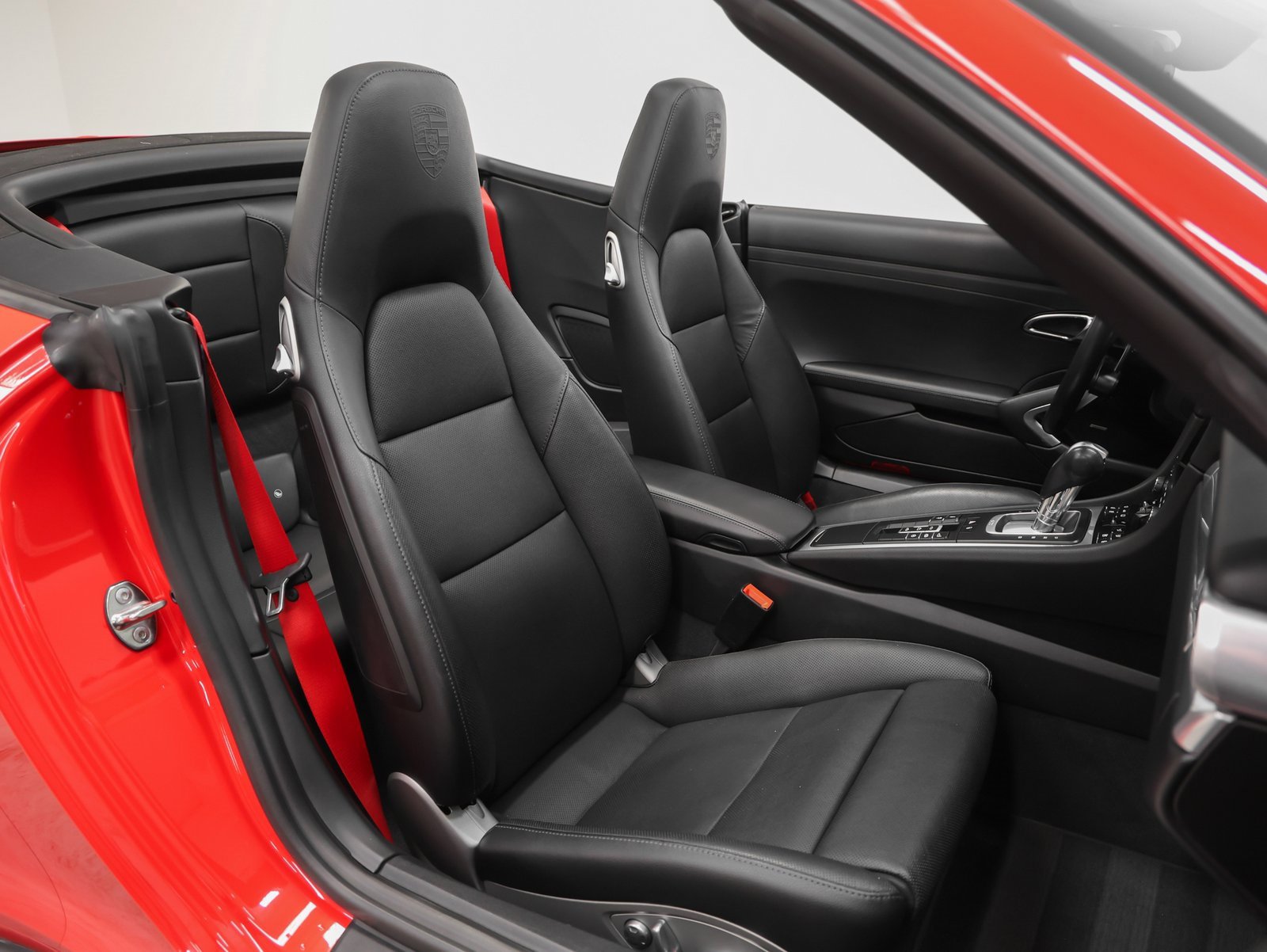 Certified 2017 Porsche 911 Carrera 4S image 28