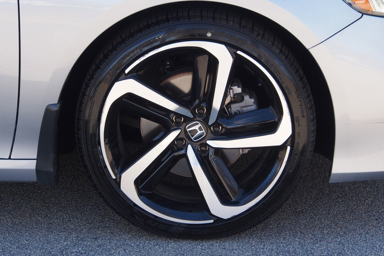 Used 2022 Honda Accord Sport image 9