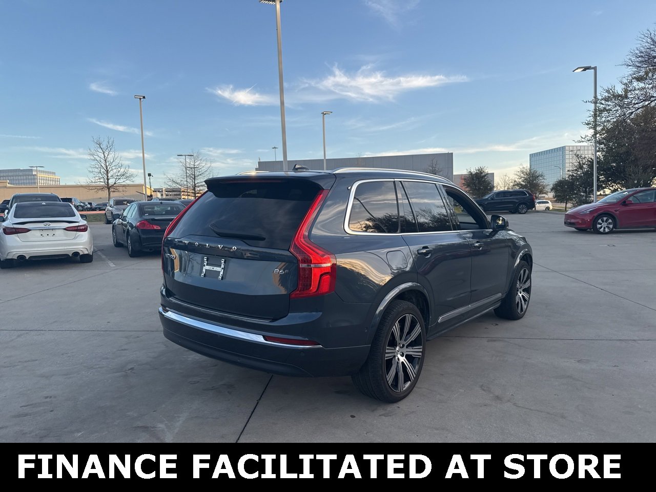 Certified 2023 Volvo XC90 B6 Ultimate w/ Protection Package Premier image 5