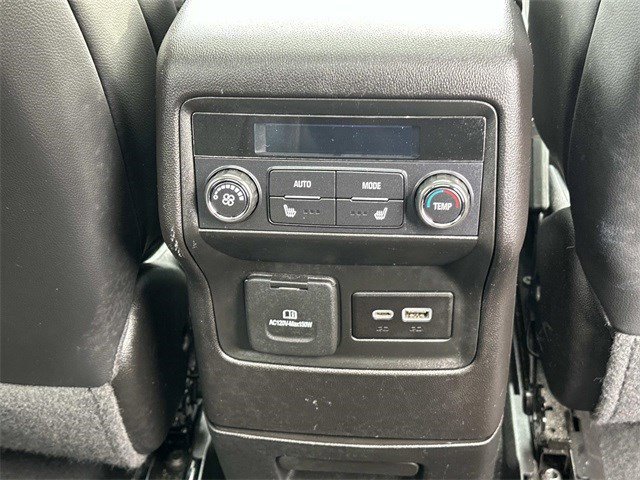 Used 2023 GMC Acadia Denali w/ Denali Technology Package image 14